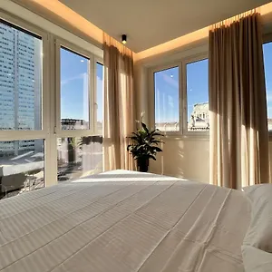Yls Luxury , Milano Italia