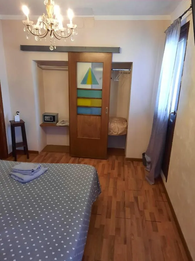 Casa Mirabella 0*, Syracuse Italy